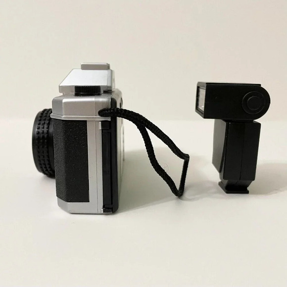 Bratz The Movie MGA Camera Flash And Film Toy - Picture 4 of 16